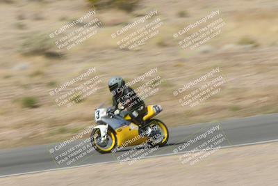 media/Apr-20-2025-AHRMA (Sun) [[393a79c373]]/Race/Group 11 early race/Turn 4b/